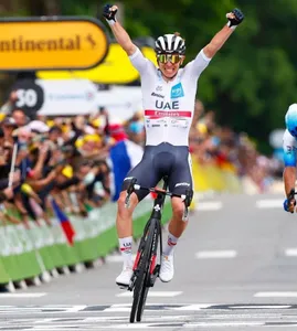 38b Mucho Colnago 38 Pogacar02