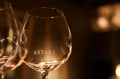 Antara glass