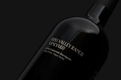 Artesa Bottle Close Up Black 1