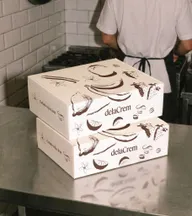 Dela Crem Mucho Branding Boxes Brand Application