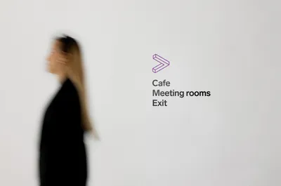 14 Mucho Encodia Office Arrow