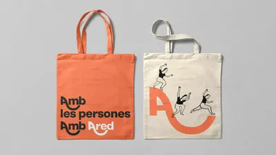 05 totebags Ared