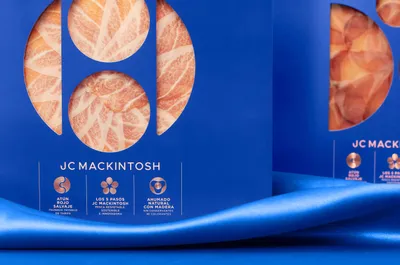 04 Mucho JC Mackintosh Front