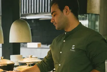 08d Salobre Hotel Resort uniforme 4